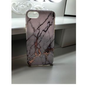 Rose gold marbled iPhone 6,7 and 8 phone case.